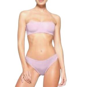 Skims Wireless Strapless Baby Pink bra